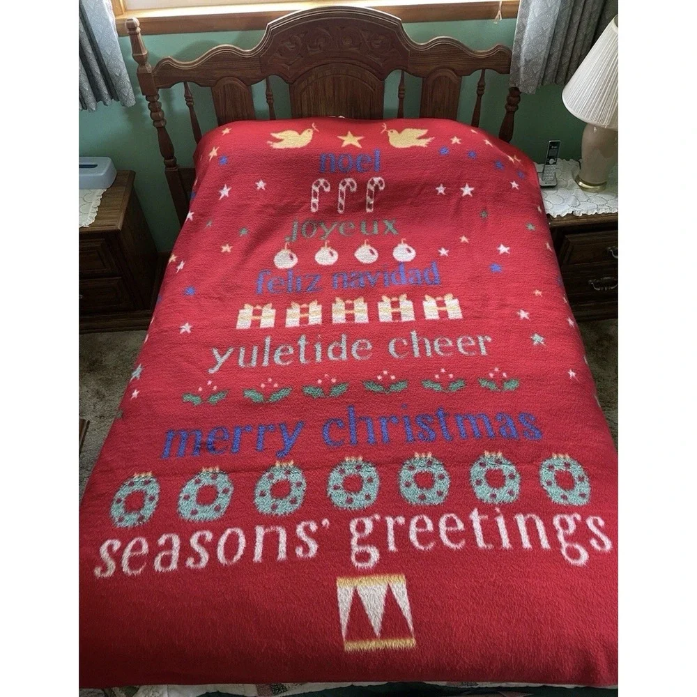 VTG VUTEKS CROWN CRAFT ACRYLIC‎ PILE BLANKET 60